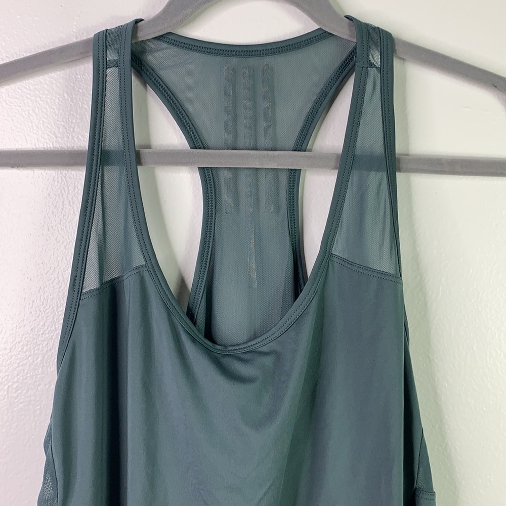 FABLETICS Teal Racerback Mesh Panel Tank Top M - Picture 2 of 6